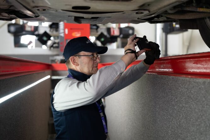 Co to jest i do czego służy sprzęgło w samochodzie?